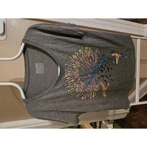 Curbside - tree growing out of child's book - womens T Shirt - L - EUC